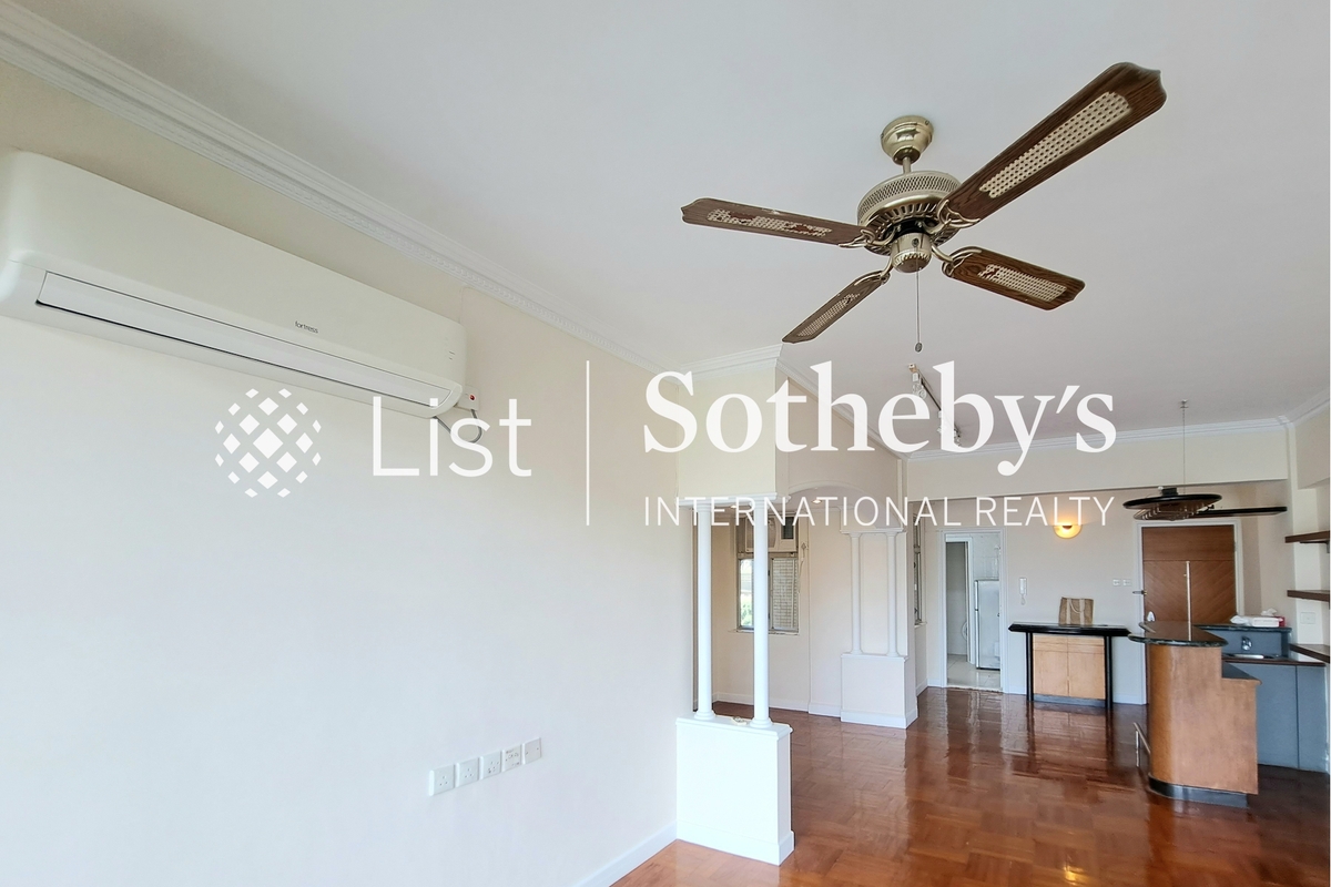 Moon Fair Mansion 滿輝大廈 | Living and Dining Room