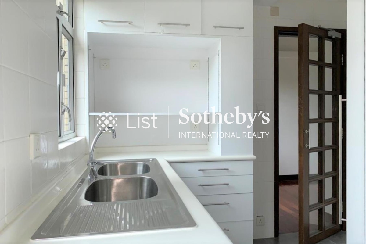 Moon Fair Mansion 滿輝大廈 | Kitchen