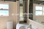 Moon Fair Mansion 滿輝大廈 | Master Bathroom