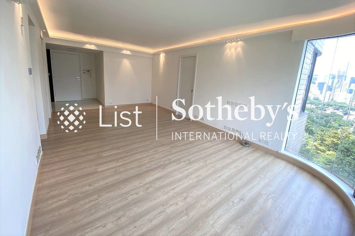 Greencliff 翠璧 | Living and Dining Room