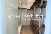 Greencliff 翠璧 | Walk-in Closet in Master Bedroom 