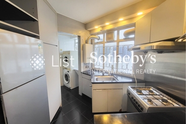 24 Tung Shan Terrace 東山臺24號 | 