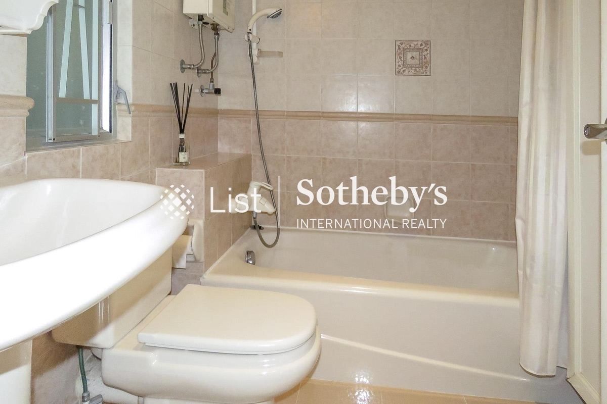 Greenville Gardens 嘉苑 | Master Bathroom