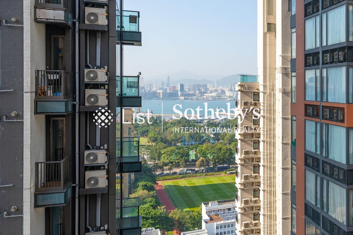 1 Tai Hang Road 大坑道1號 | View from Living and Dining Room