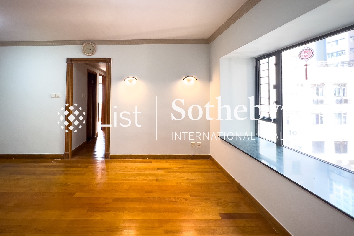 Hollywood Terrace 荷李活華庭 | Living and Dining Room