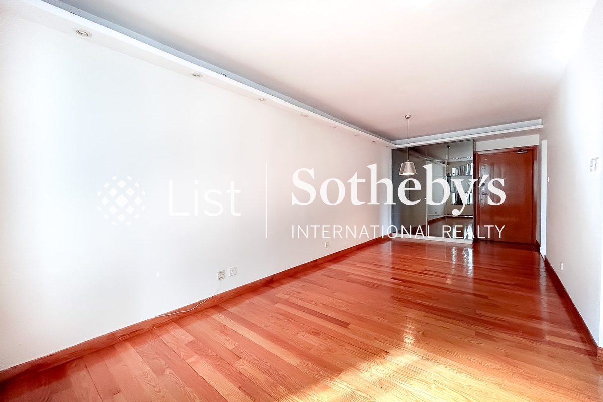 Hollywood Terrace 荷李活华庭 | Living and Dining Room