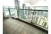 The Harbourside 君臨天下 | Balcony off Living Room