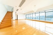 The Harbourside 君臨天下 | Living and Dining Room