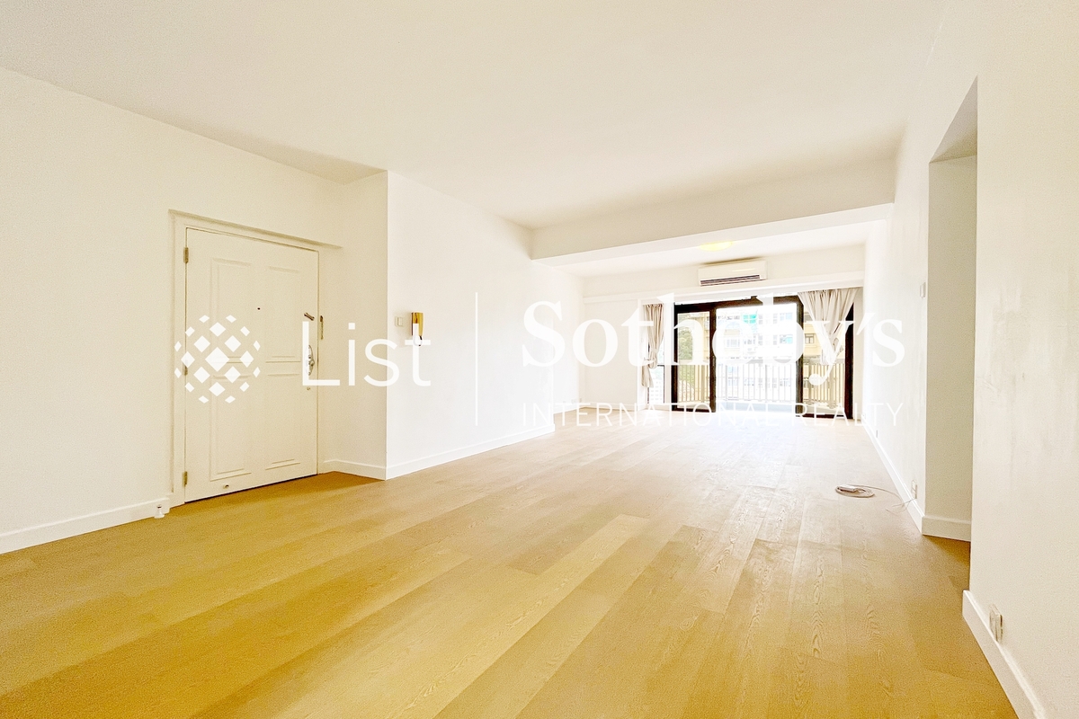 Ventris Place 雲地利台 | Living and Dining Room