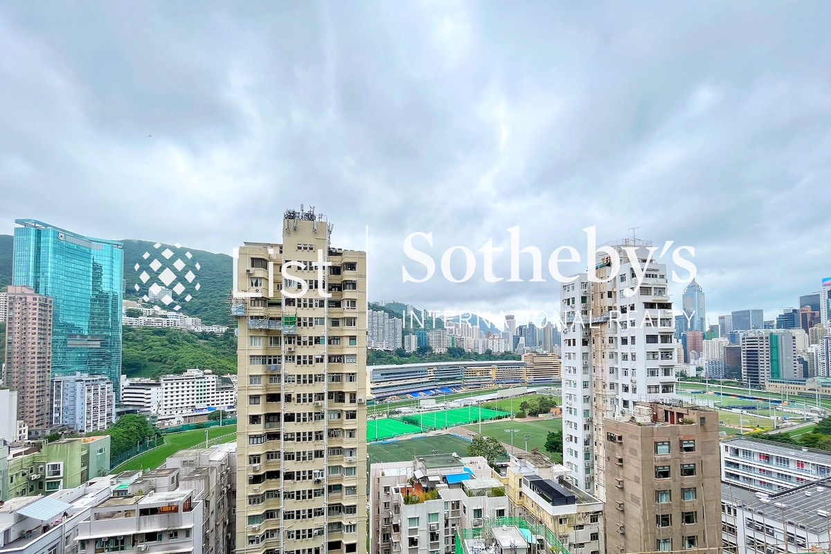 Ventris Place 雲地利台 | View from Living and Dining Room