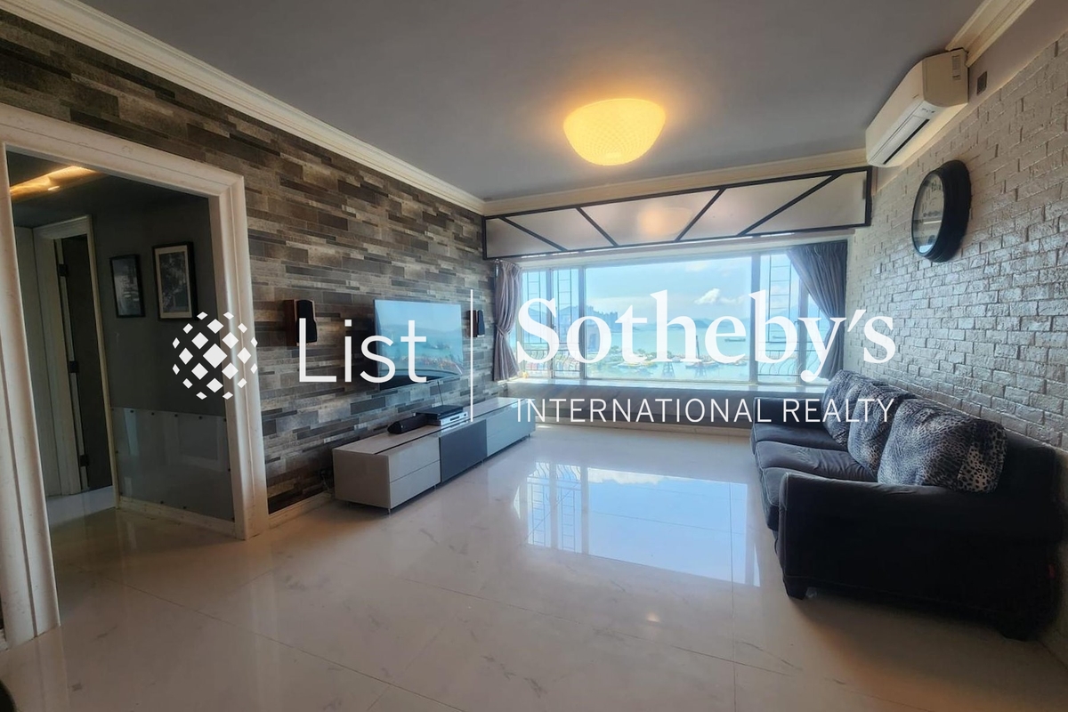 Sorrento 擎天半島 | Balcony off Living and Dining Room