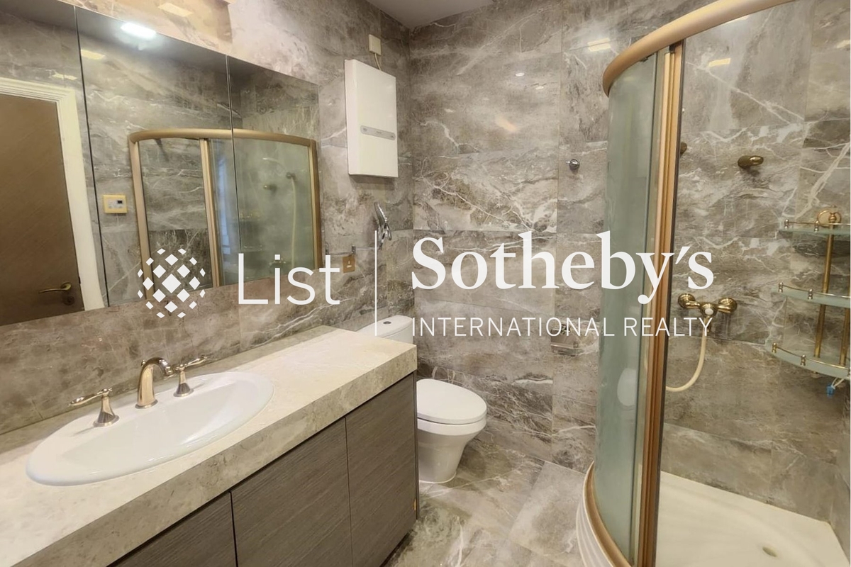 Sorrento 擎天半島 | Master Bathroom