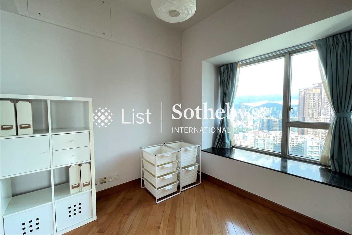 Sorrento 擎天半島 | Third Bedroom