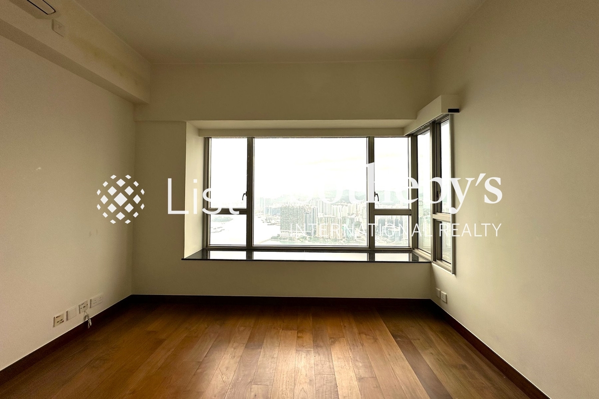 Sorrento 擎天半島 | Second Bedroom