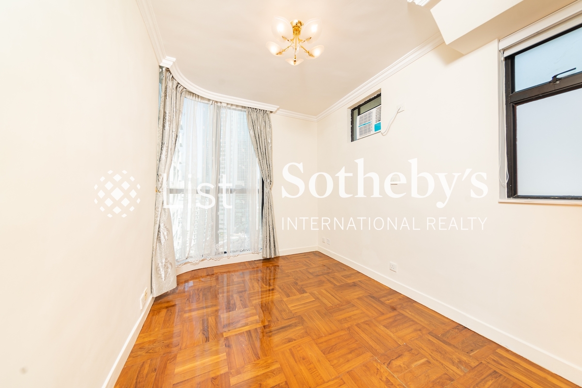 Village Garden 慧莉苑 | Master Bedroom