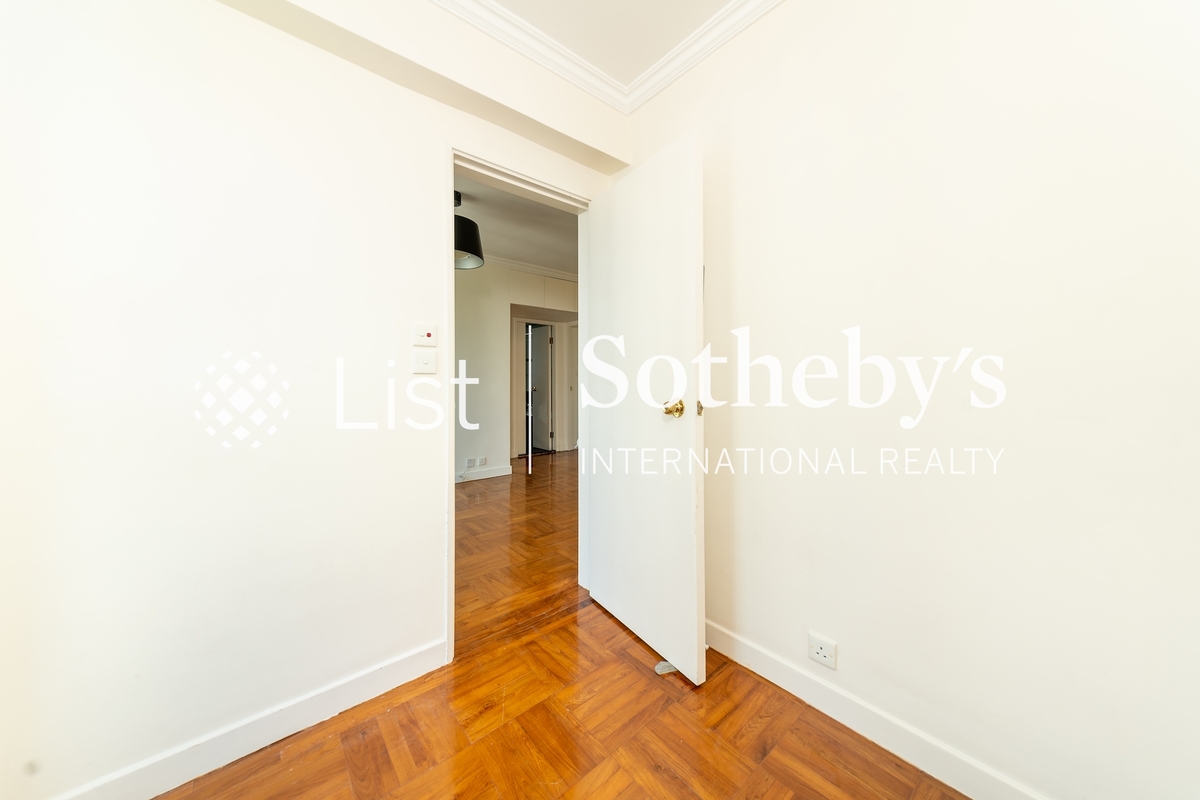 Village Garden 慧莉苑 | Second Bedroom