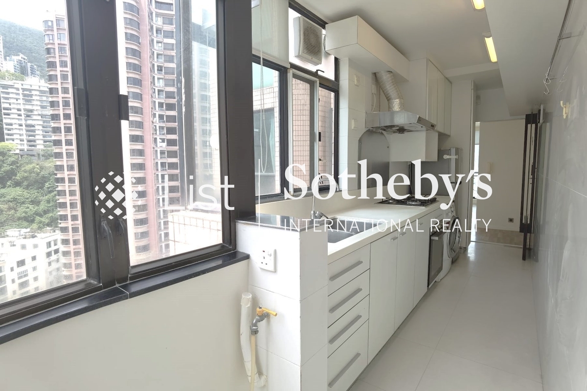 Village Garden 慧莉苑 | Kitchen