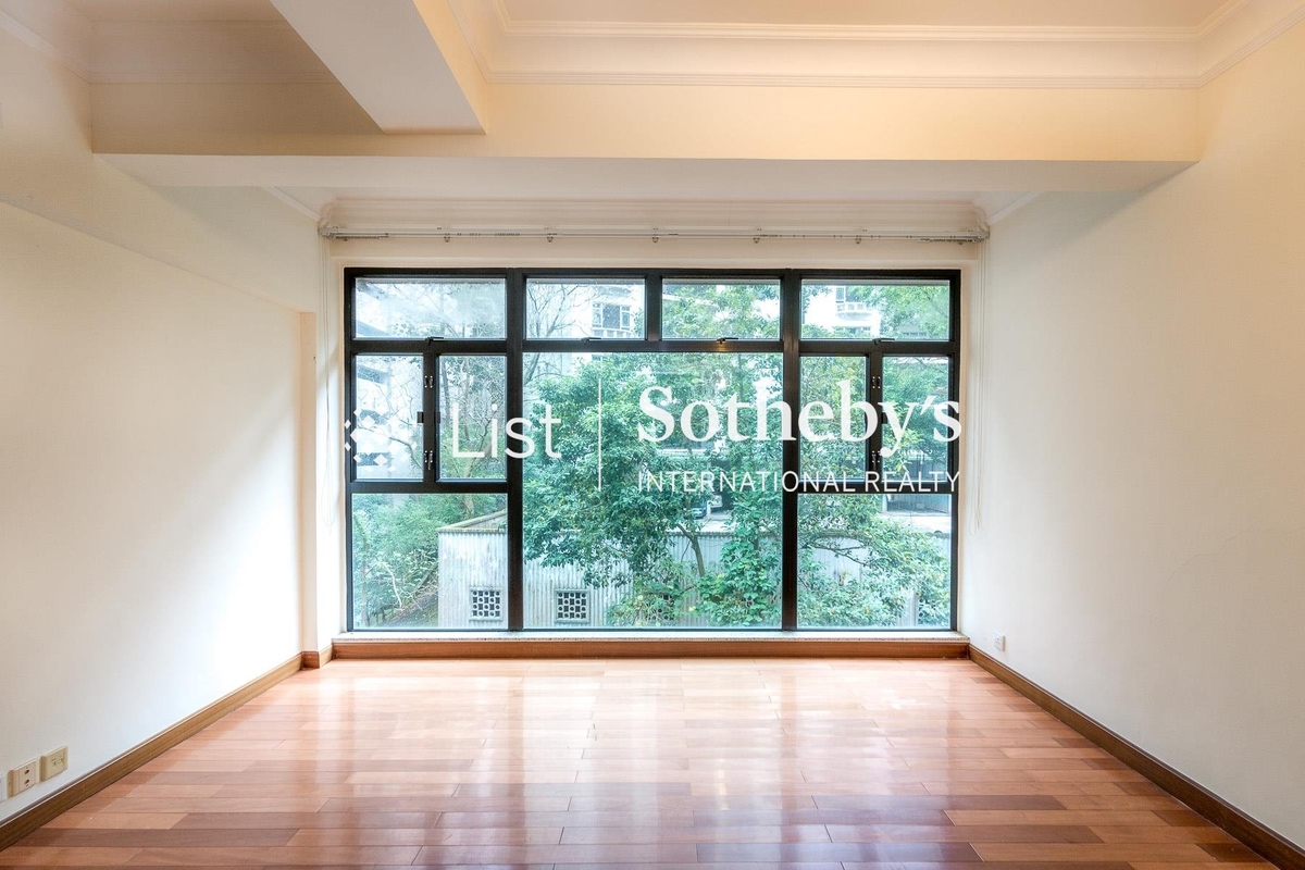 Yee Lin Mansion 彝年大廈 | Living and Dining Room