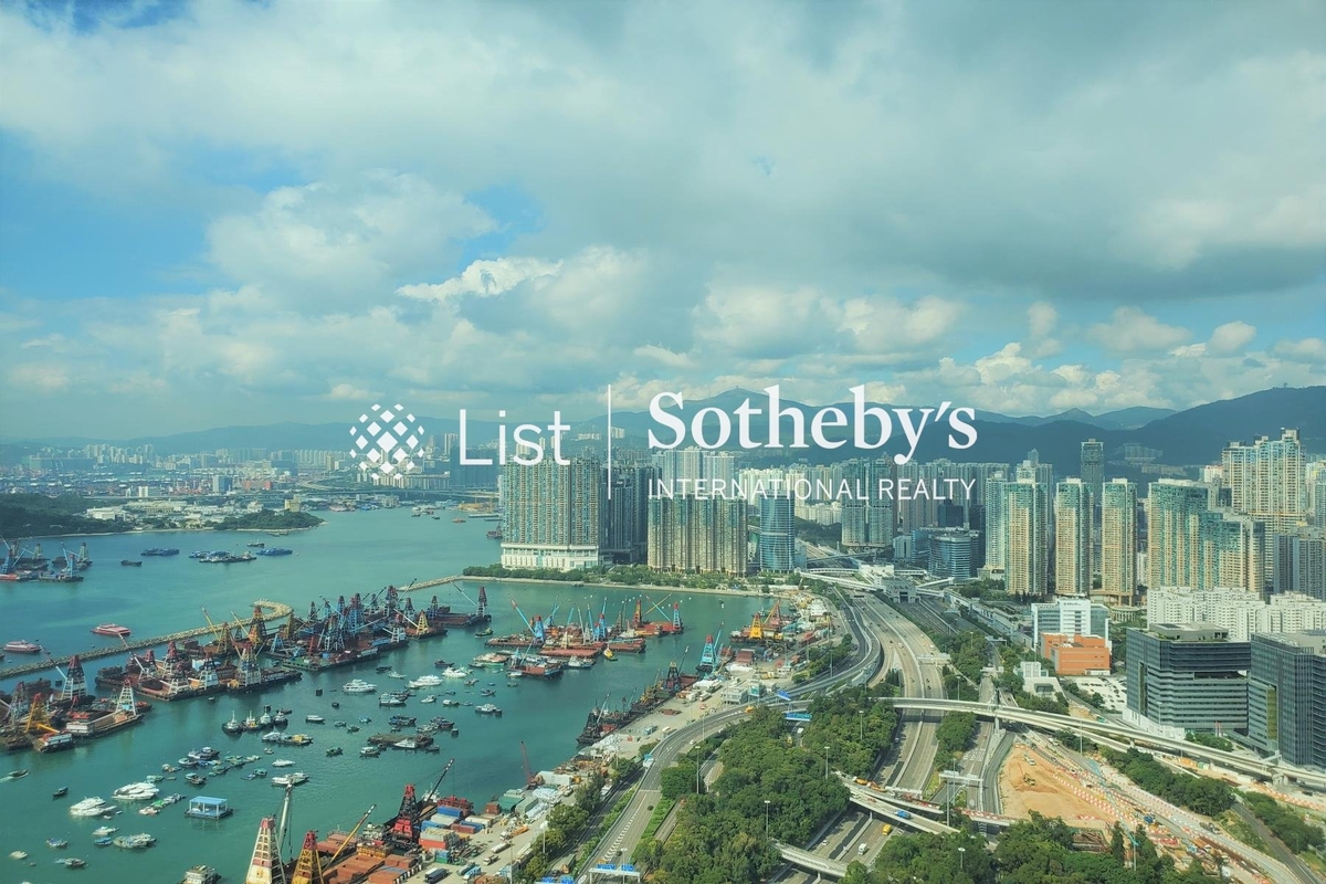 Sorrento 擎天半島 | View from Living and Dining Room