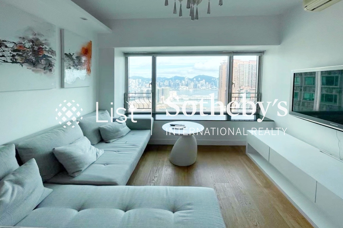 Sorrento 擎天半島 | Living and Dining Room