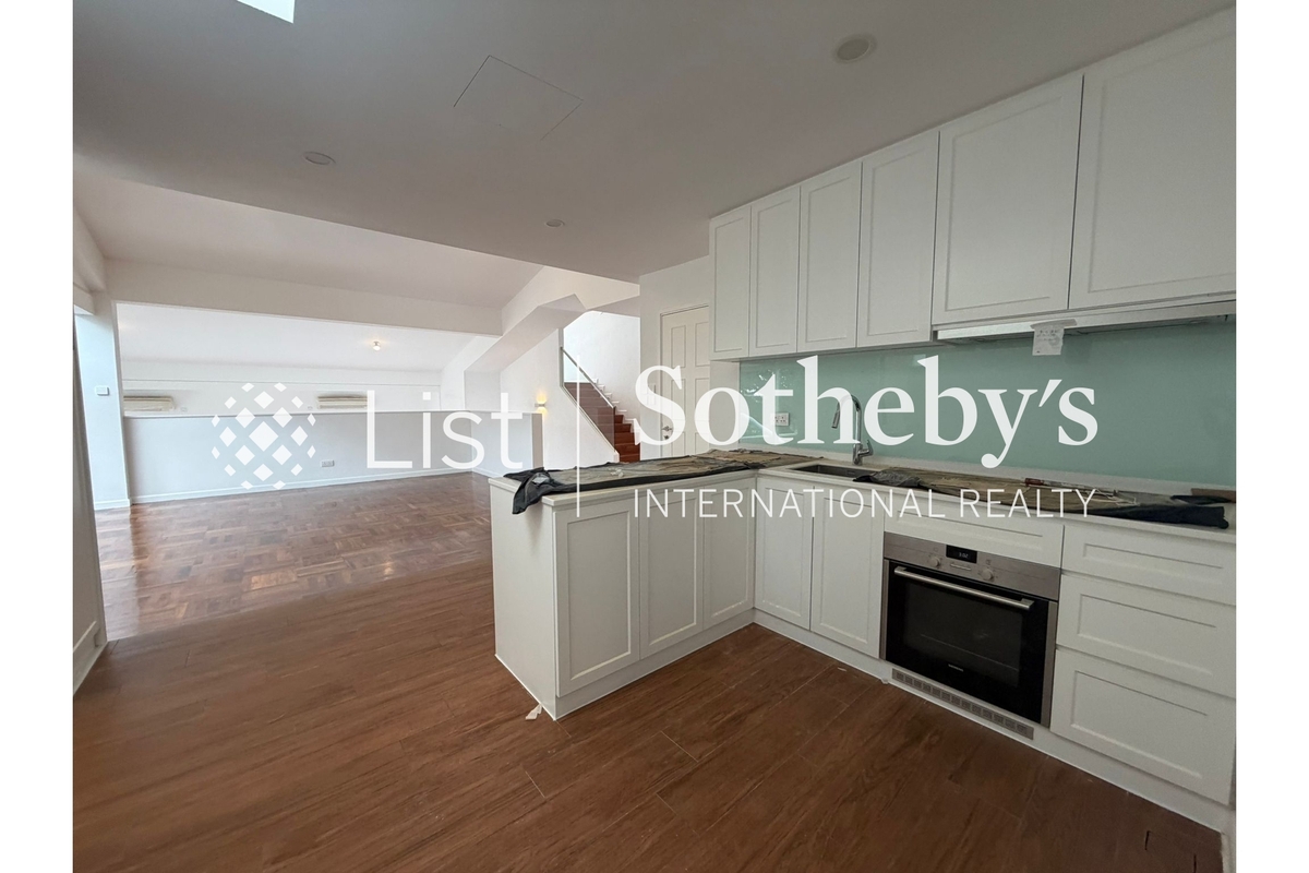 King's Court 龙庭 | Open Kitchen