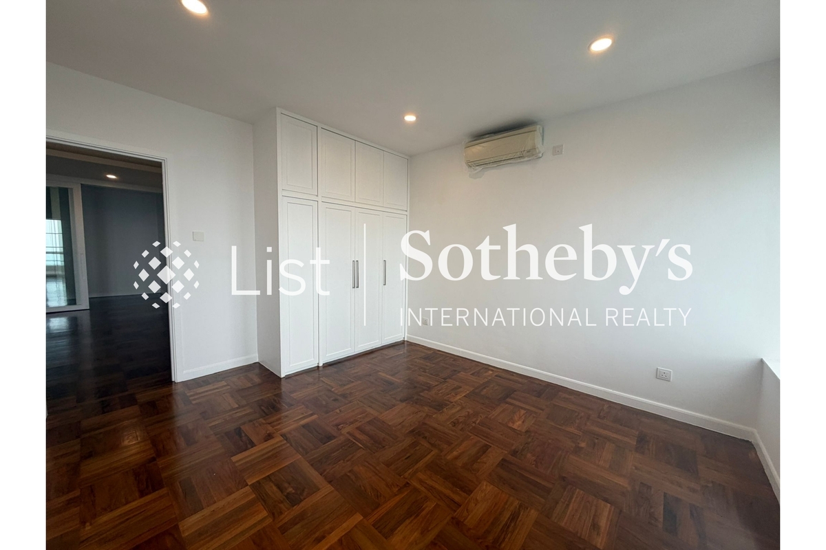 King's Court 龙庭 | Third Bedroom