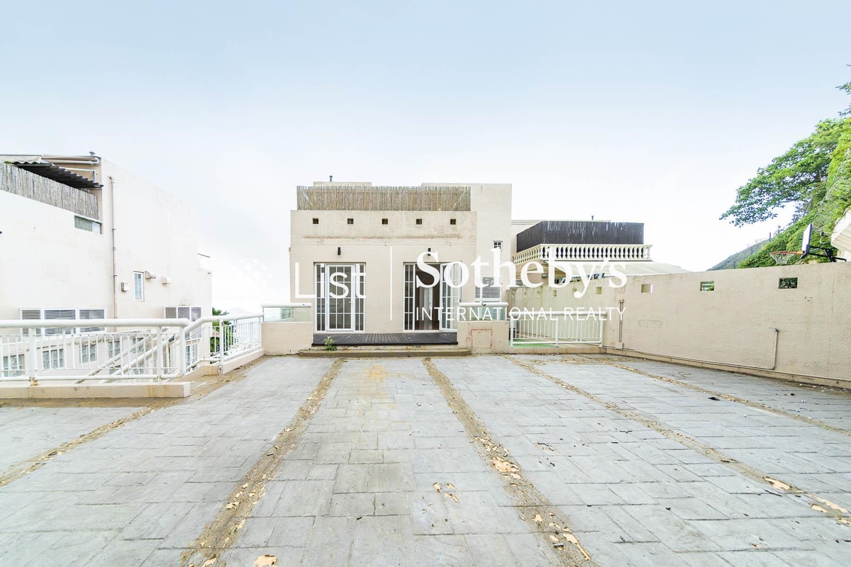 King's Court 龍庭 | Private Terrace off Family Room