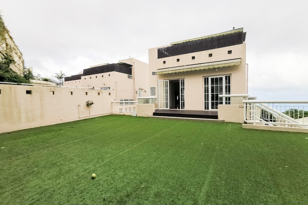 King's Court 龍庭 | Private Terrace off Family Room