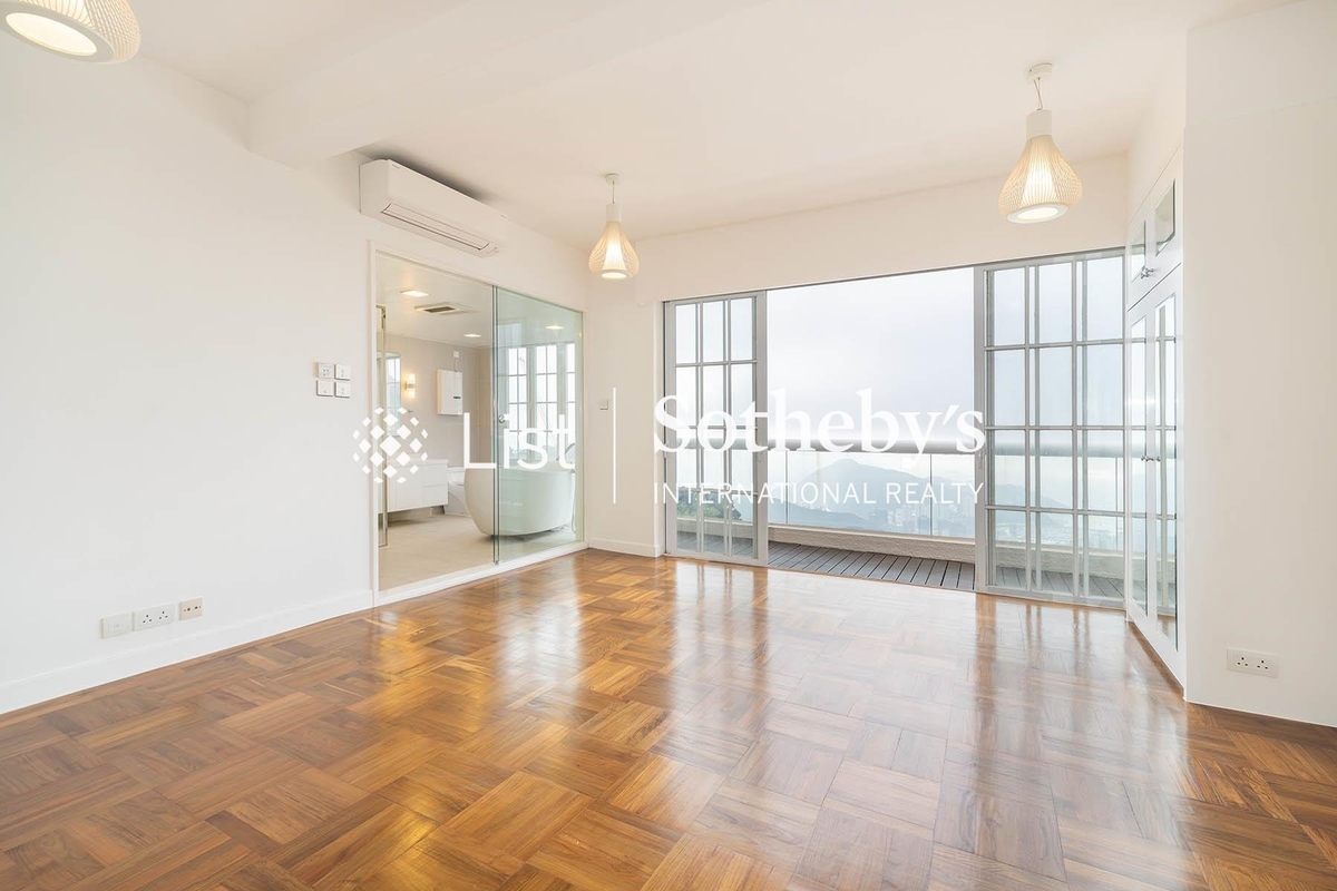 King's Court 龍庭 | Master Bedroom