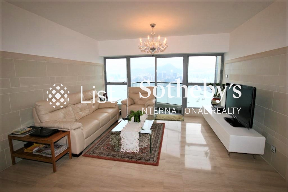 Grand Promenade 嘉亨湾 |  Living and Dining Room