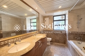Haddon Court 海天閣 | Master Bathroom