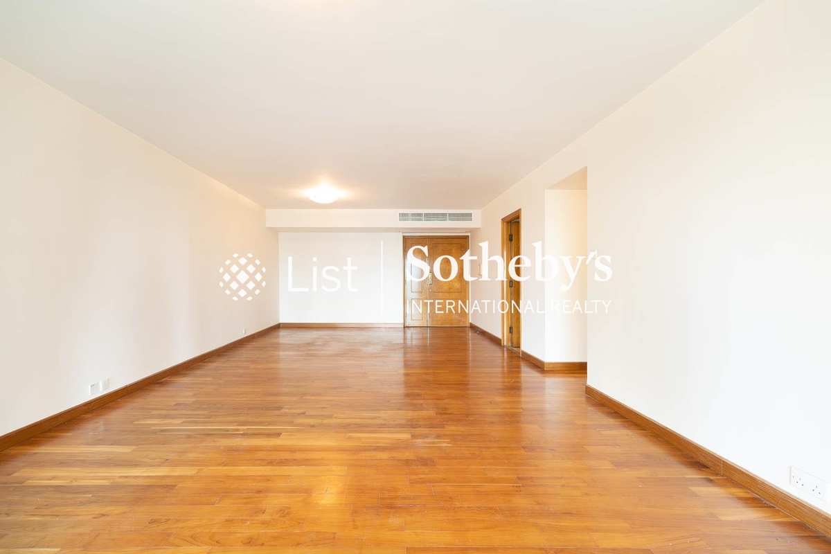 Haddon Court 海天閣 | Living and Dining Room