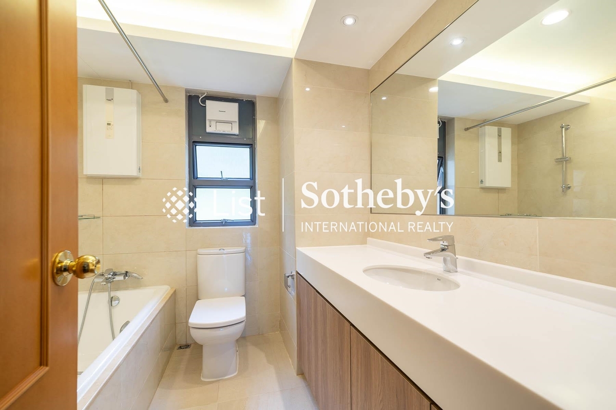 Haddon Court 海天閣 | Guest Bathroom