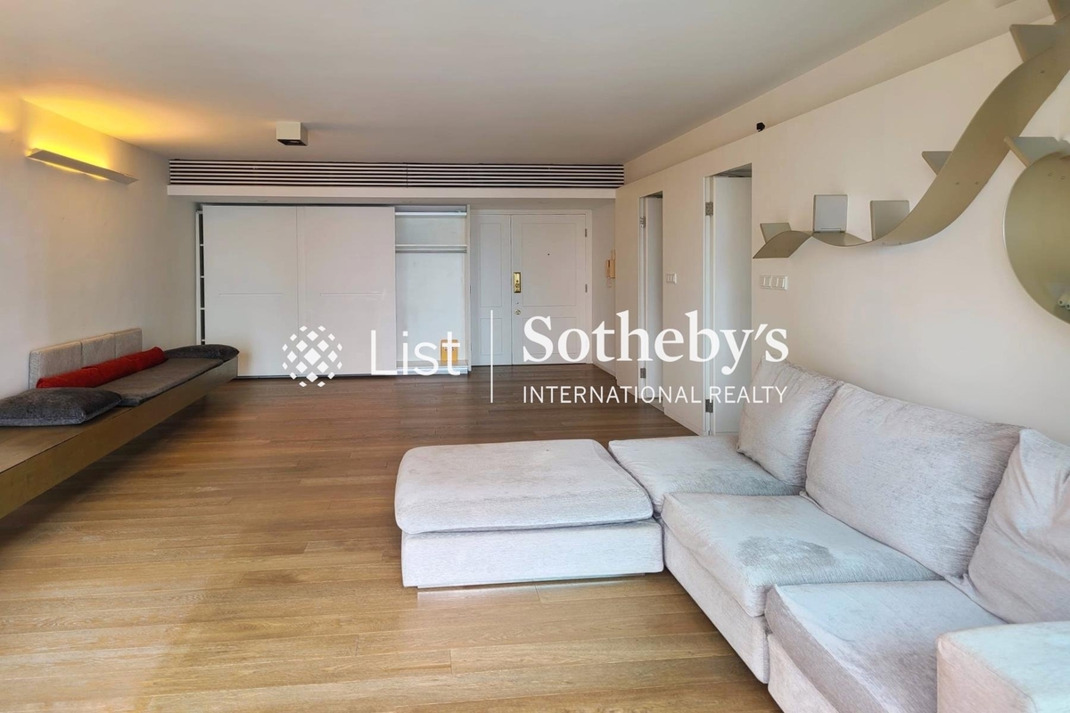 Haddon Court 海天閣 | Living and Dining Room