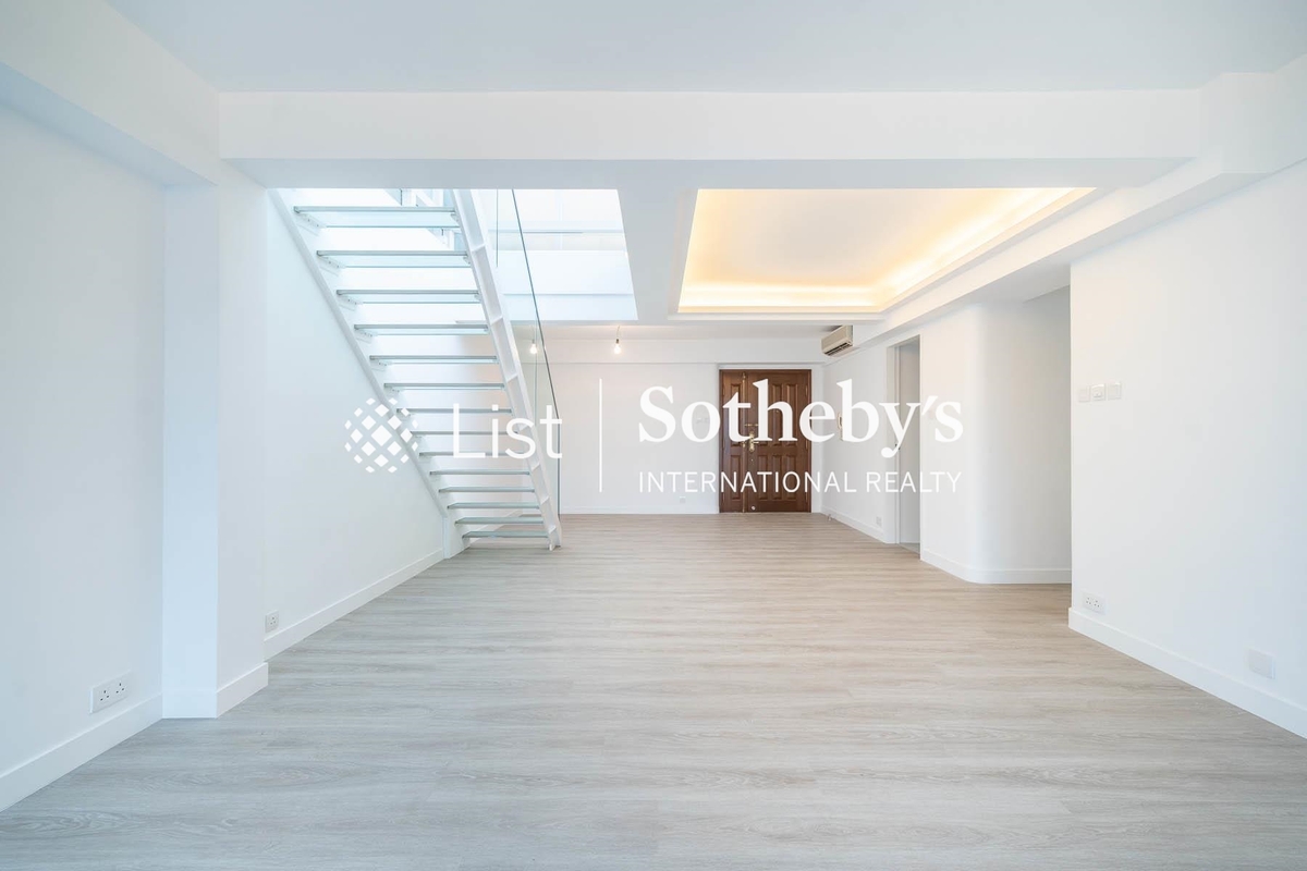 Haddon Court 海天閣 | Living and Dining Room