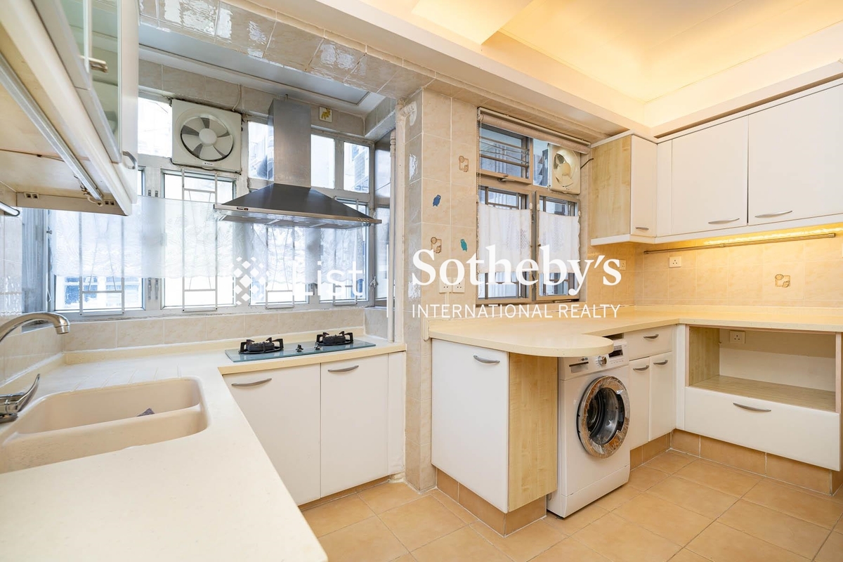 Kingsford Gardens 瓊峰園 | Kitchen