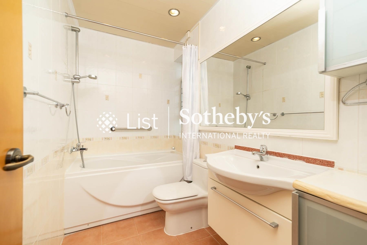 Kingsford Gardens 瓊峰園 | Master Bathroom