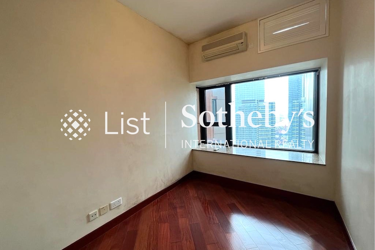 The Arch 凱旋門 | Master Bedroom