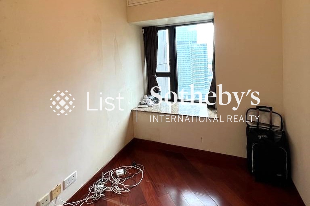 The Arch 凱旋門 | Second Bedroom