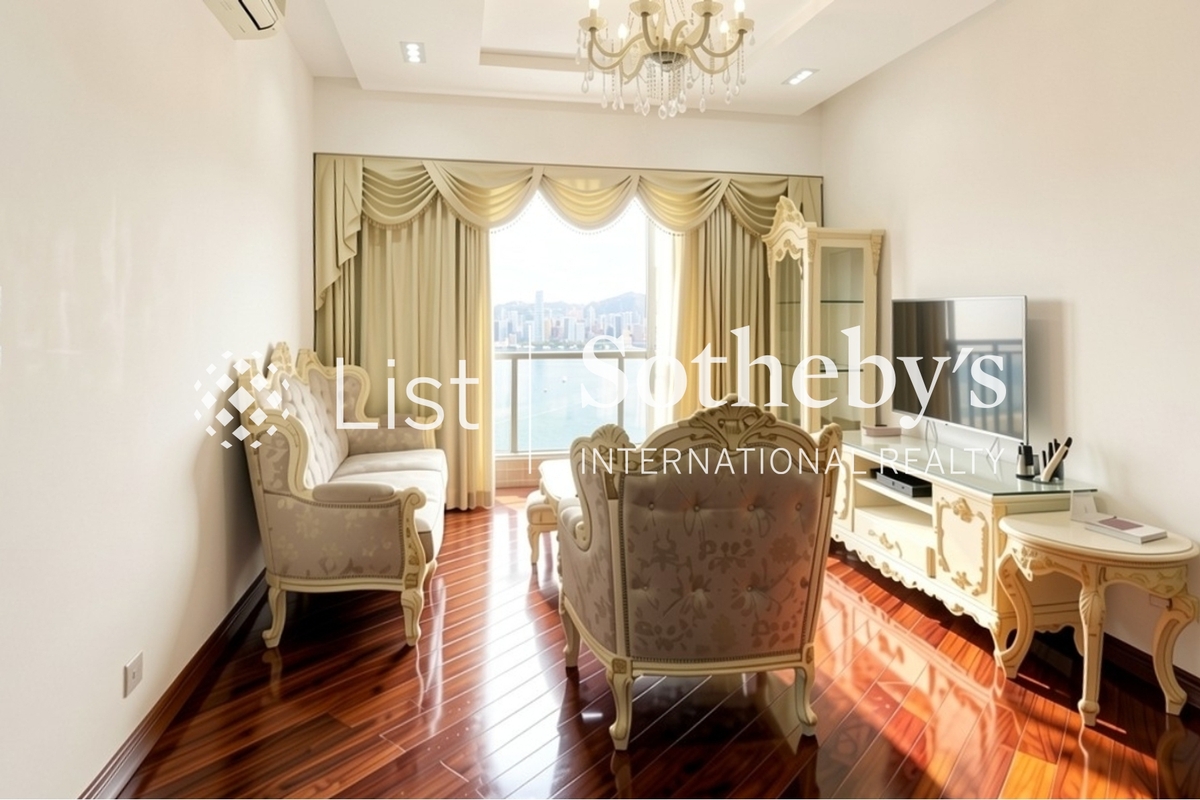 The Arch 凯旋门 | Living and Dining Room