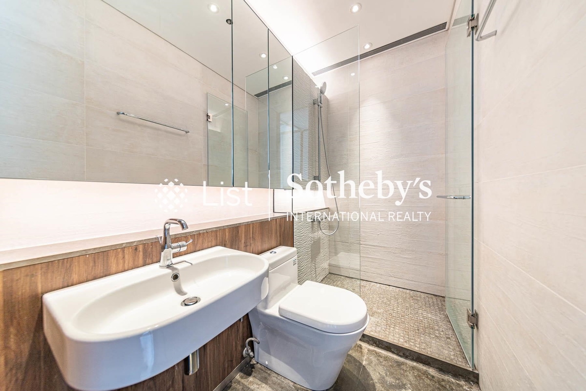 8 Kennedy Terrace 8 Kennedy Terrace | Third En-suite Bathroom