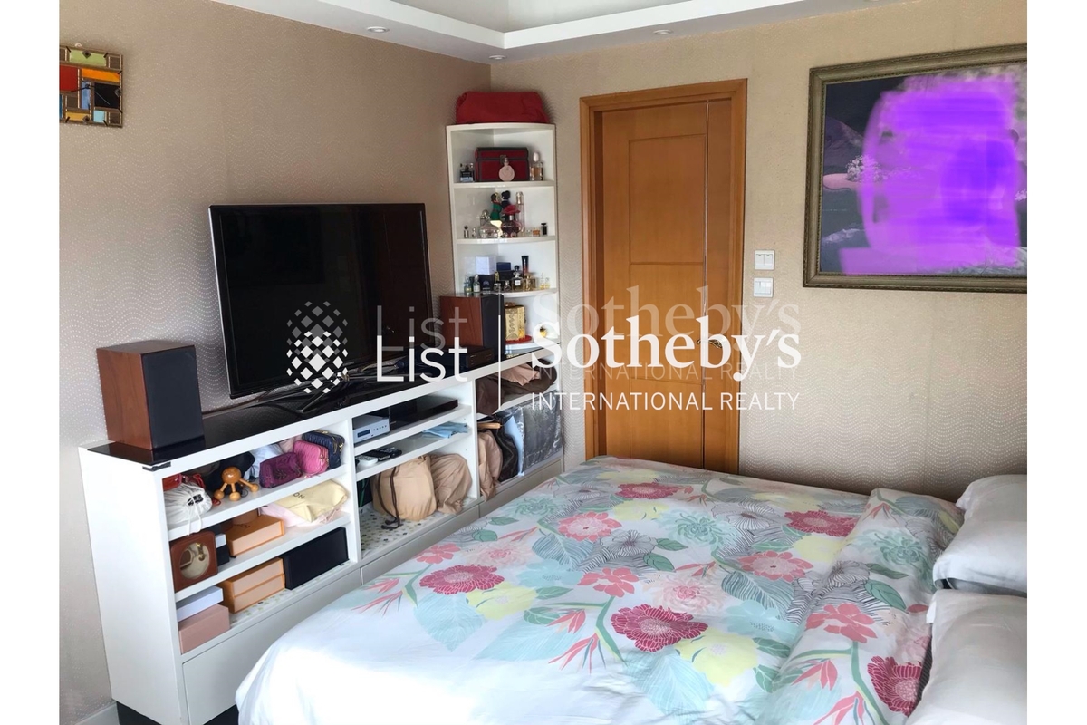 The Arch 凱旋門 | Master Bedroom