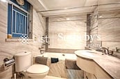 The Waterfront 漾日居 | Master Bathroom