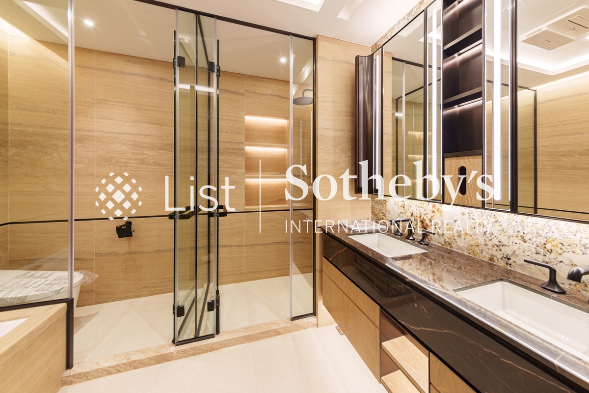 27 Plantation Road 種植道27號 | Master Bathroom