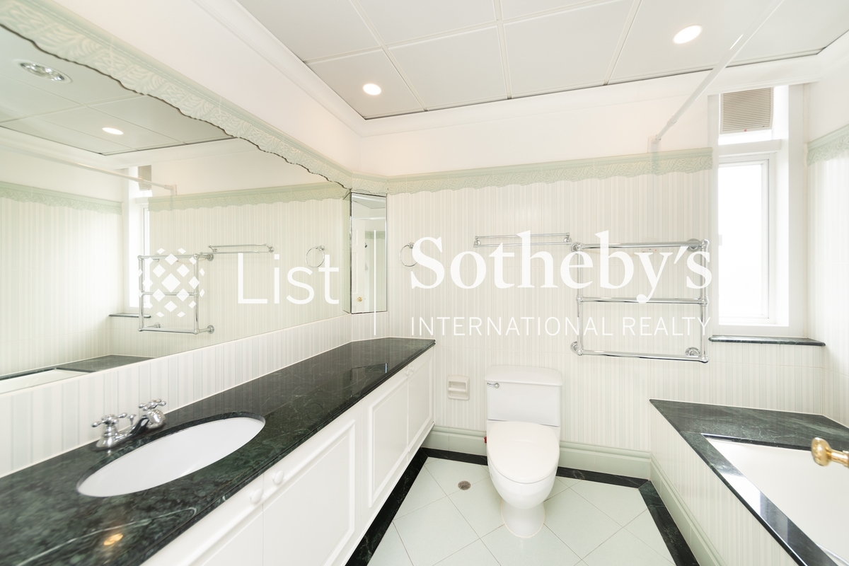 Cloud Nine 九雲居 | Guest Bathroom