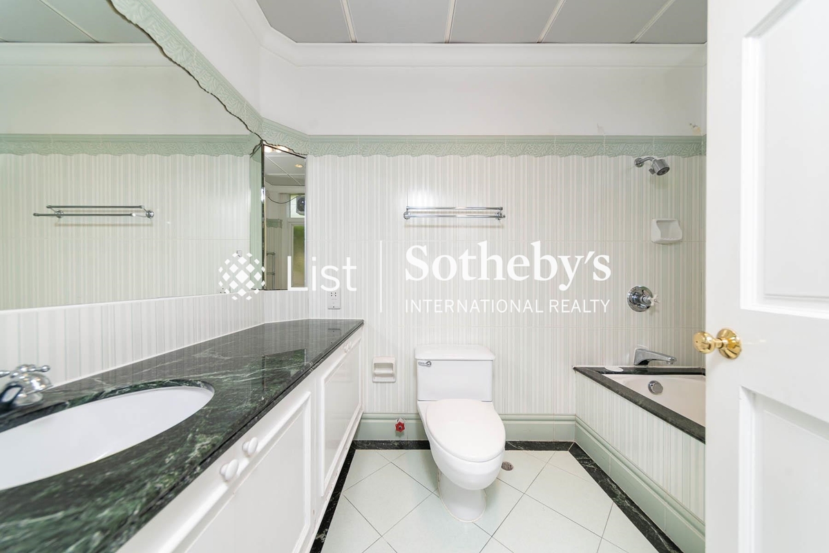 Cloud Nine 九雲居 | Second En-suite Bathroom