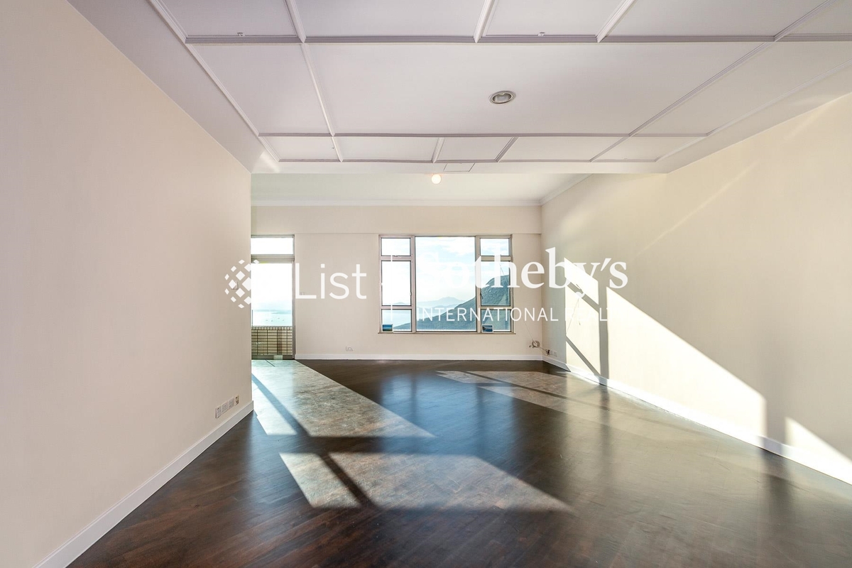 Chelsea Court 賽詩閣 | Living and Dining Room