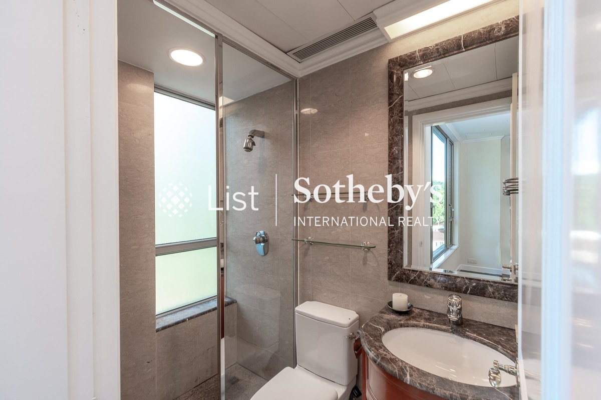 Chelsea Court 賽詩閣 | Second En-suite Bathroom