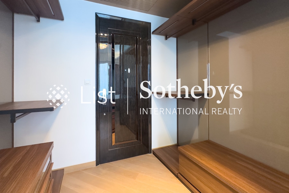 The Cullinan 天璽 | Walk-in Closet in Master Bedroom 