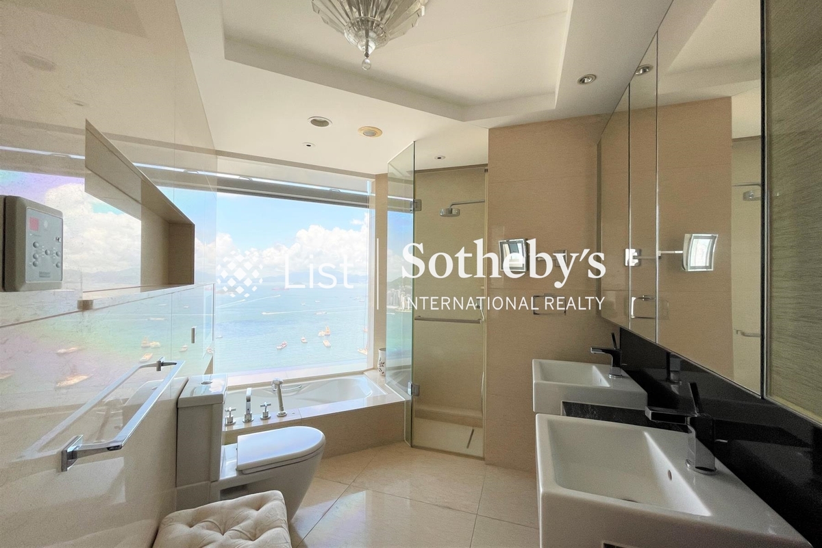 The Cullinan 天璽 | Master Bathroom